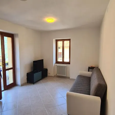 Veglio 2 And Mountain شقة